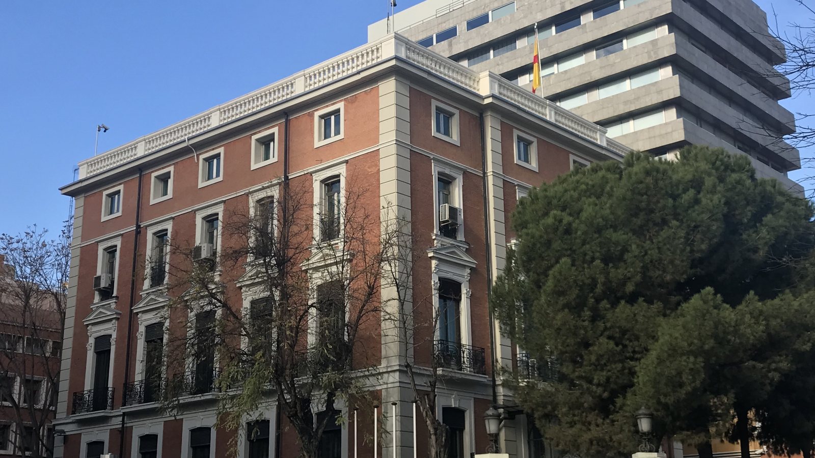 Acuerdo Interior–ACNUR 2026: España financia con 290.850 € el refuerzo del sistema de asilo