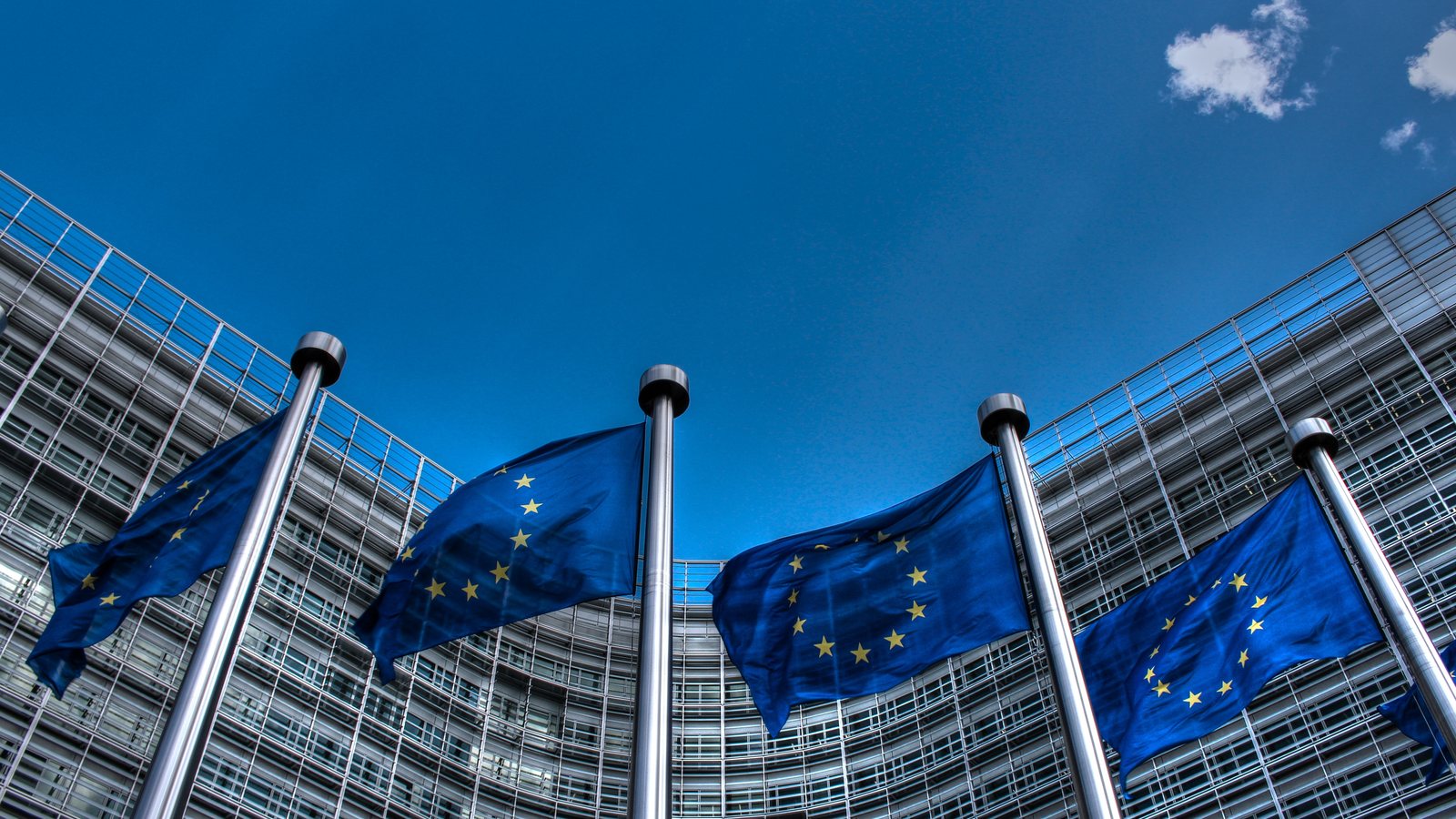 Recurso tras denegación de asilo: qué cambia con el Pacto Europeo desde el 12 de junio de 2026 (recurso de reposición ya no interrumpe el plazo judicial)